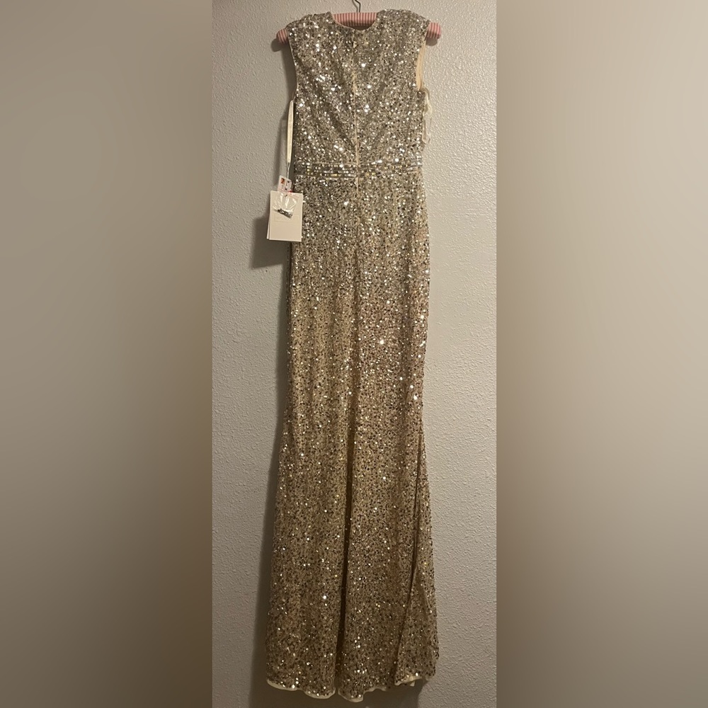 *Mac Duggal Cap Sleeve Sequined High Slit Gown Size 2 NWTC - Picture 6 of 9